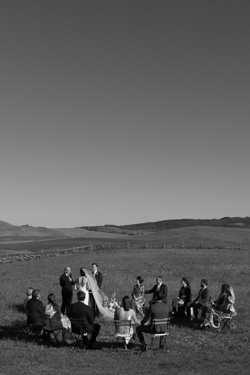 wedding at locanda in tuscany