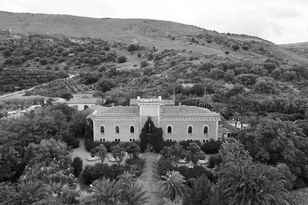 wedding at castello xirumi sicily